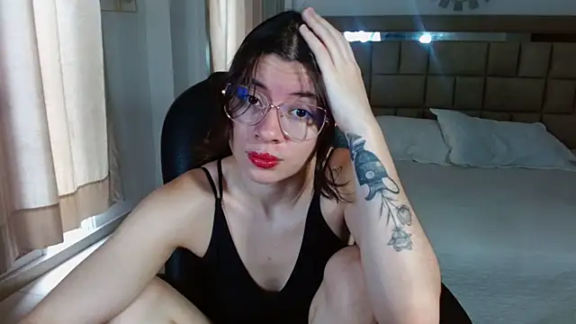 zoecruzz online show from 11/29/25, 03:15