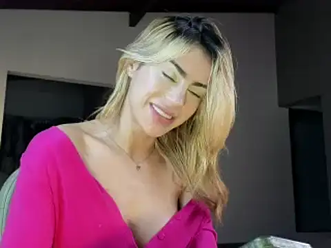 greyslopez online show from 02/21/25, 06:18