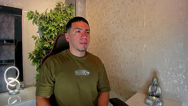 Snapshot of marc_ginale chatting on 01/09/26, 02:20 marc ginale online show from 01/09/26, 02:20