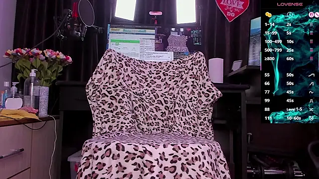 Raissa sky26 online show from 03/01/26, 04:03