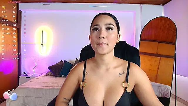 Snapshot of _gaby2 chatting on 02/12/25, 12:22  gaby2 online show from 02/12/25, 12:22