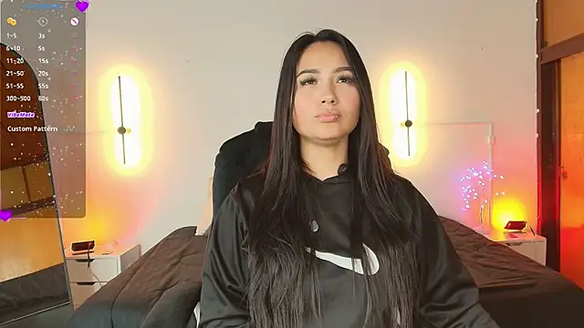 Snapshot of _gaby2 chatting on 03/07/25, 06:00  gaby2 online show from 03/07/25, 06:00