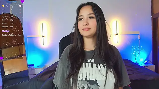 Snapshot of _gaby2 chatting on 03/11/25, 06:08  gaby2 online show from 03/11/25, 06:08