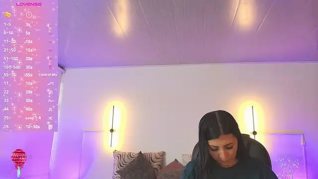 Snapshot of _gaby2 chatting on 10/11/25, 12:04  gaby2 online show from 10/11/25, 12:04