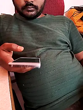 Snapshot of manoj_master chatting on 11/14/25, 07:18 manoj master online show from 11/14/25, 07:18