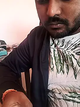 Snapshot of manoj_master chatting on 11/17/25, 07:25 manoj master online show from 11/17/25, 07:25