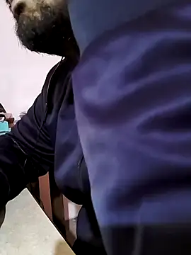 Snapshot of manoj_master chatting on 11/19/25, 05:13 manoj master online show from 11/19/25, 05:13