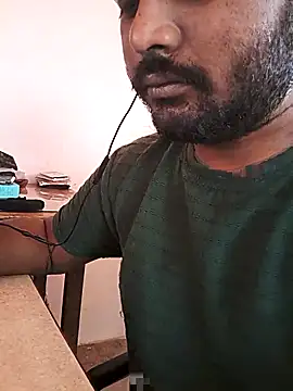 Snapshot of manoj_master chatting on 11/21/25, 07:29 manoj master online show from 11/21/25, 07:29