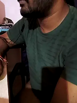 Snapshot of manoj_master chatting on 11/21/25, 07:56 manoj master online show from 11/21/25, 07:56