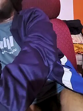 Snapshot of manoj_master chatting on 11/23/25, 08:41 manoj master online show from 11/23/25, 08:41