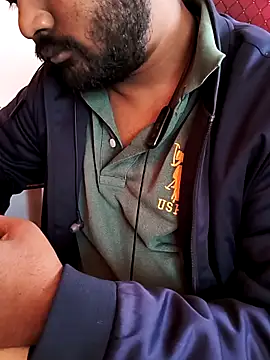 Snapshot of manoj_master chatting on 12/02/25, 07:03 manoj master online show from 12/02/25, 07:03