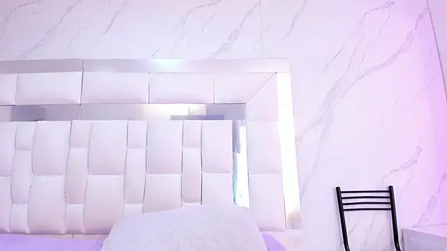 BritneyCollins online show from 11/30/25, 01:48