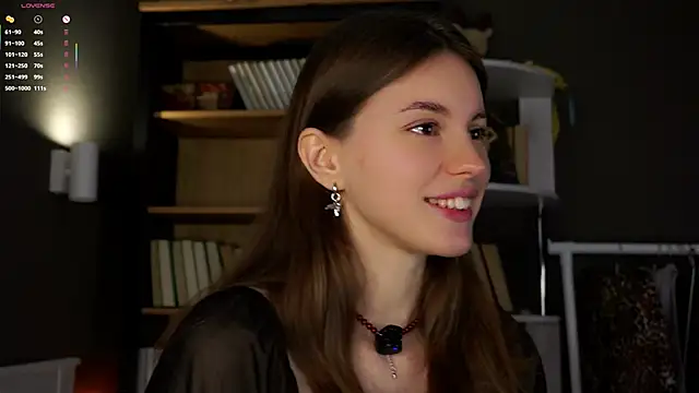 Snapshot of DarylBarks chatting on 10/17/25, 12:14 DarylBarks online show from 10/17/25, 12:14