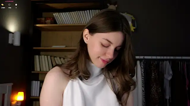 Snapshot of DarylBarks chatting on 10/24/25, 01:03 DarylBarks online show from 10/24/25, 01:03