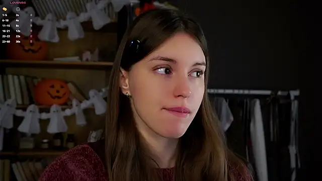 Snapshot of DarylBarks chatting on 10/29/25, 01:08 DarylBarks online show from 10/29/25, 01:08