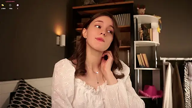 Snapshot of DarylBarks chatting on 11/05/25, 01:16 DarylBarks online show from 11/05/25, 01:16