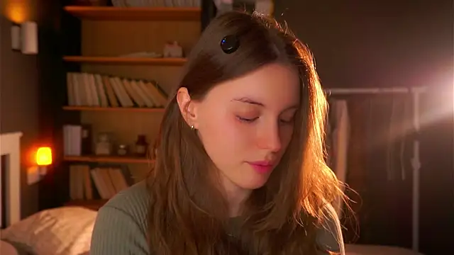 Snapshot of DarylBarks chatting on 11/27/25, 03:52 DarylBarks online show from 11/27/25, 03:52