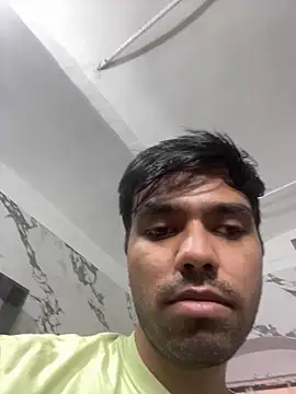 Snapshot of BoyzaraHatke chatting on 06/27/26, 10:42 BoyzaraHatke online show from 06/27/26, 10:42