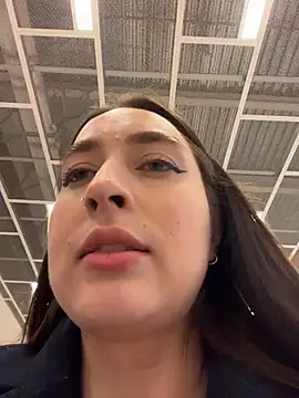 Holly Play online show from 01/05/26, 05:27