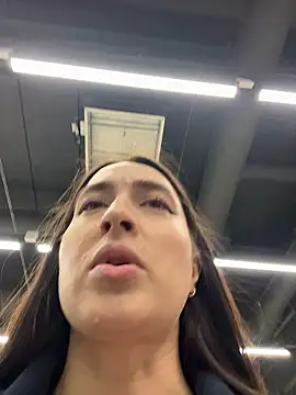 Holly Play online show from 01/17/26, 12:21