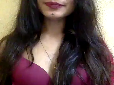 Snapshot of krati74 chatting on 02/10/25, 03:32 krati74 online show from 02/10/25, 03:32