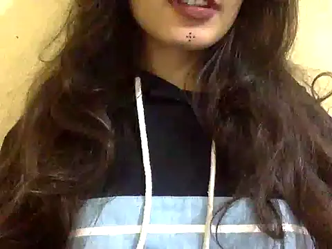 Snapshot of krati74 chatting on 02/12/25, 07:24 krati74 online show from 02/12/25, 07:24