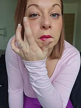 Snapshot of Chaudesquirt chatting on 01/16/26, 09:02 Chaudesquirt online show from 01/16/26, 09:02