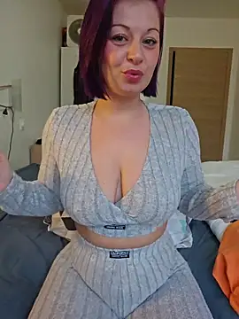 Snapshot of Chaudesquirt chatting on 02/23/26, 07:17 Chaudesquirt online show from 02/23/26, 07:17