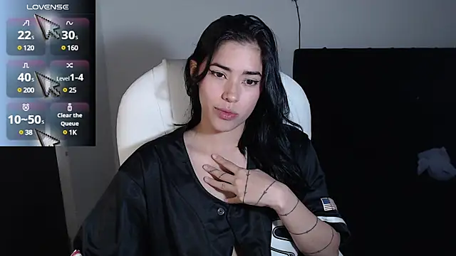 LESLIEBLACK  online show from 02/27/25, 02:53