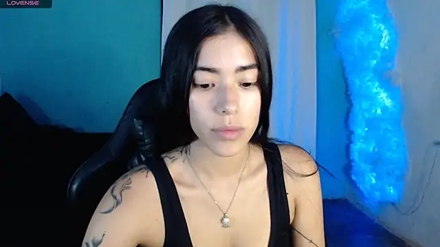 LESLIEBLACK  online show from 04/02/26, 01:47