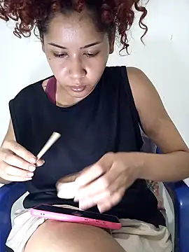 Snapshot of Caccau_scorpion chatting on 01/08/25, 04:02 Caccau scorpion online show from 01/08/25, 04:02