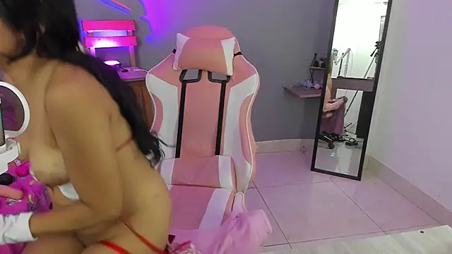 nicol jone1 online show from 01/31/25, 10:42