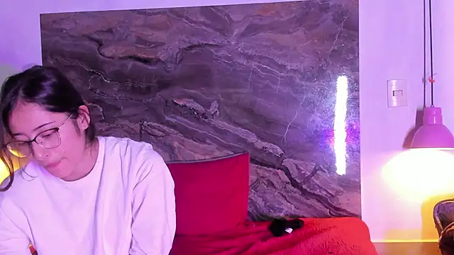 Snapshot of Couplehot__1 chatting on 01/11/25, 10:08 Couplehot 1 online show from 01/11/25, 10:08