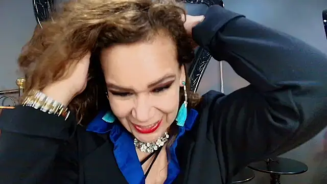 Snapshot of MelaniaKnauss chatting on 02/22/25, 08:42 MelaniaKnauss online show from 02/22/25, 08:42