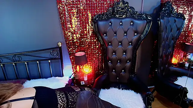 Snapshot of MelaniaKnauss chatting on 09/24/25, 08:23 MelaniaKnauss online show from 09/24/25, 08:23