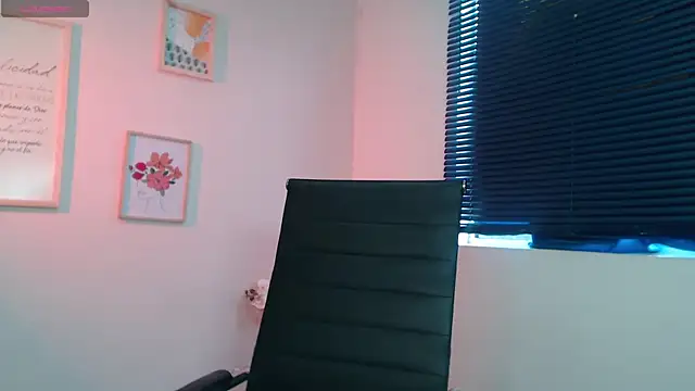 lucy diiaz online show from 01/07/25, 10:08