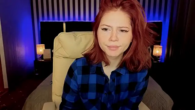 Snapshot of Sasha_Exclusive chatting on 11/03/25, 01:45 Sasha Exclusive online show from 11/03/25, 01:45