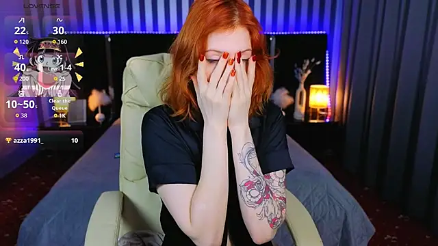 Snapshot of Sasha_Exclusive chatting on 11/12/25, 07:09 Sasha Exclusive online show from 11/12/25, 07:09