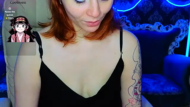 Snapshot of Sasha_Exclusive chatting on 11/23/25, 02:17 Sasha Exclusive online show from 11/23/25, 02:17