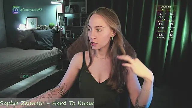 Snapshot of _Eva_Adama chatting on 04/15/26, 06:37 Eva Adama online show from 04/15/26, 06:37