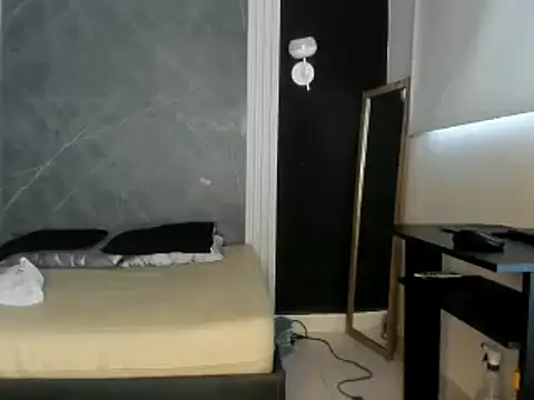 Snapshot of YummyDuooo chatting on 01/19/25, 11:56 YummyDuooo online show from 01/19/25, 11:56