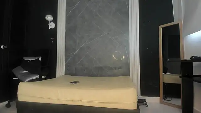 Snapshot of YummyDuooo chatting on 01/27/25, 01:09 YummyDuooo online show from 01/27/25, 01:09