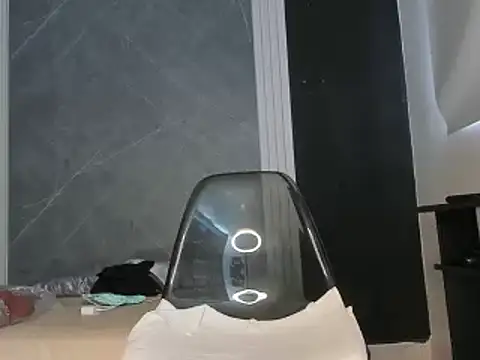 Snapshot of YummyDuooo chatting on 02/13/25, 05:22 YummyDuooo online show from 02/13/25, 05:22