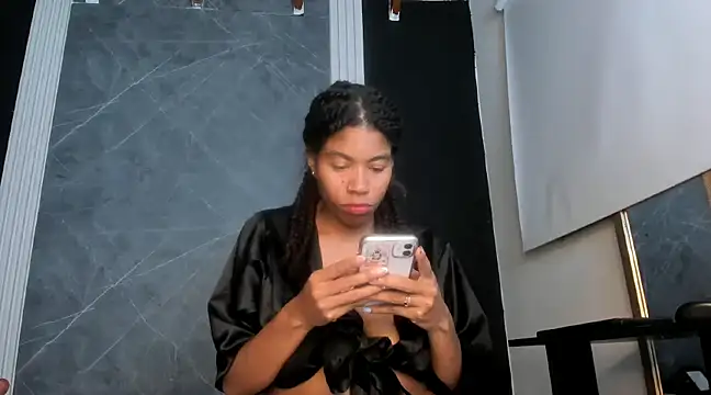 Snapshot of YummyDuooo chatting on 02/16/25, 07:26 YummyDuooo online show from 02/16/25, 07:26