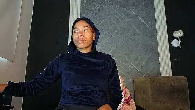 Snapshot of YummyDuooo chatting on 09/30/25, 12:10 YummyDuooo online show from 09/30/25, 12:10