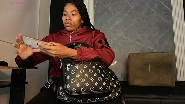 Snapshot of YummyDuooo chatting on 12/20/25, 12:34 YummyDuooo online show from 12/20/25, 12:34