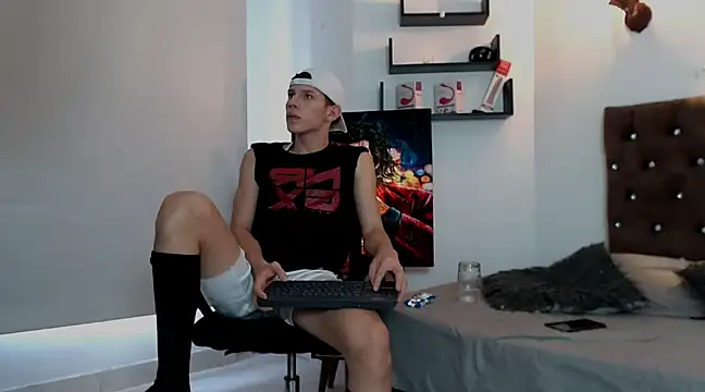 flowers18 online show from 01/24/25, 09:26