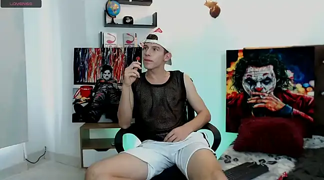 flowers18 online show from 03/15/25, 09:27