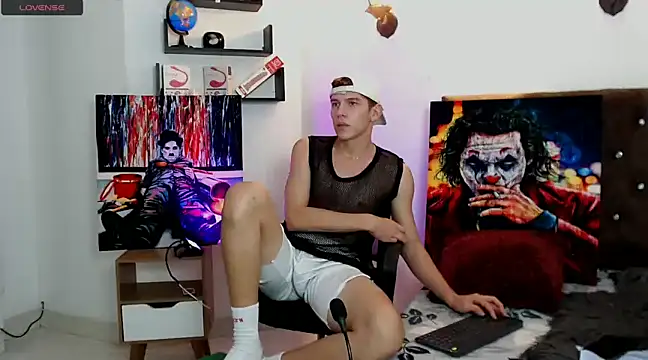 flowers18 online show from 03/16/25, 12:34