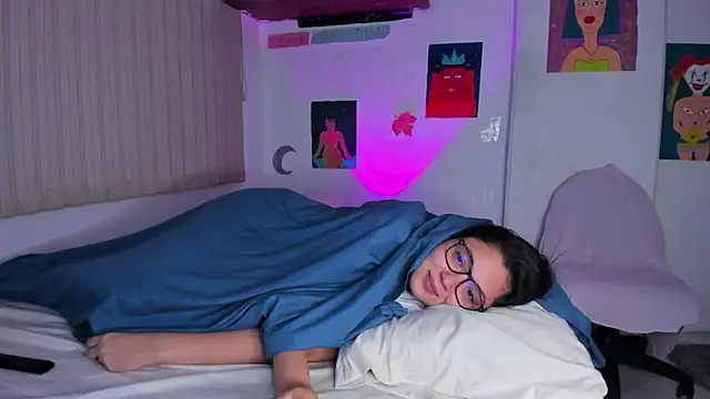 Snapshot of azumi_cutiepie_ chatting on 03/11/25, 08:53 azumi cutiepie online show from 03/11/25, 08:53